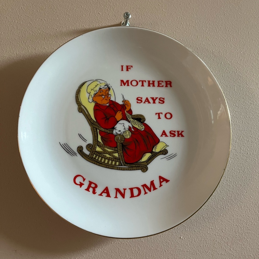 Vintage Decorative Plate with Grandma Design